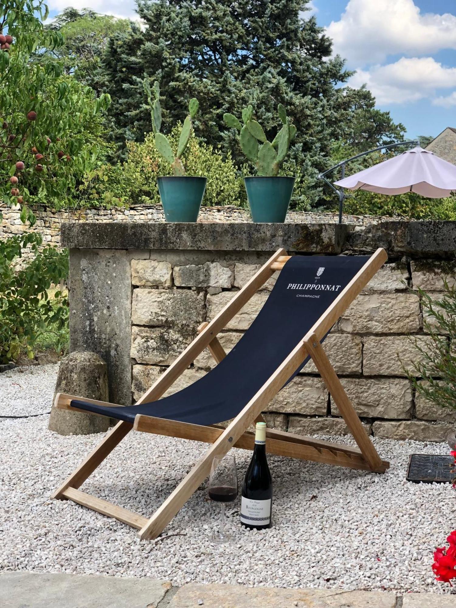 Le Gite De Tassigny Meursault Bagian luar foto